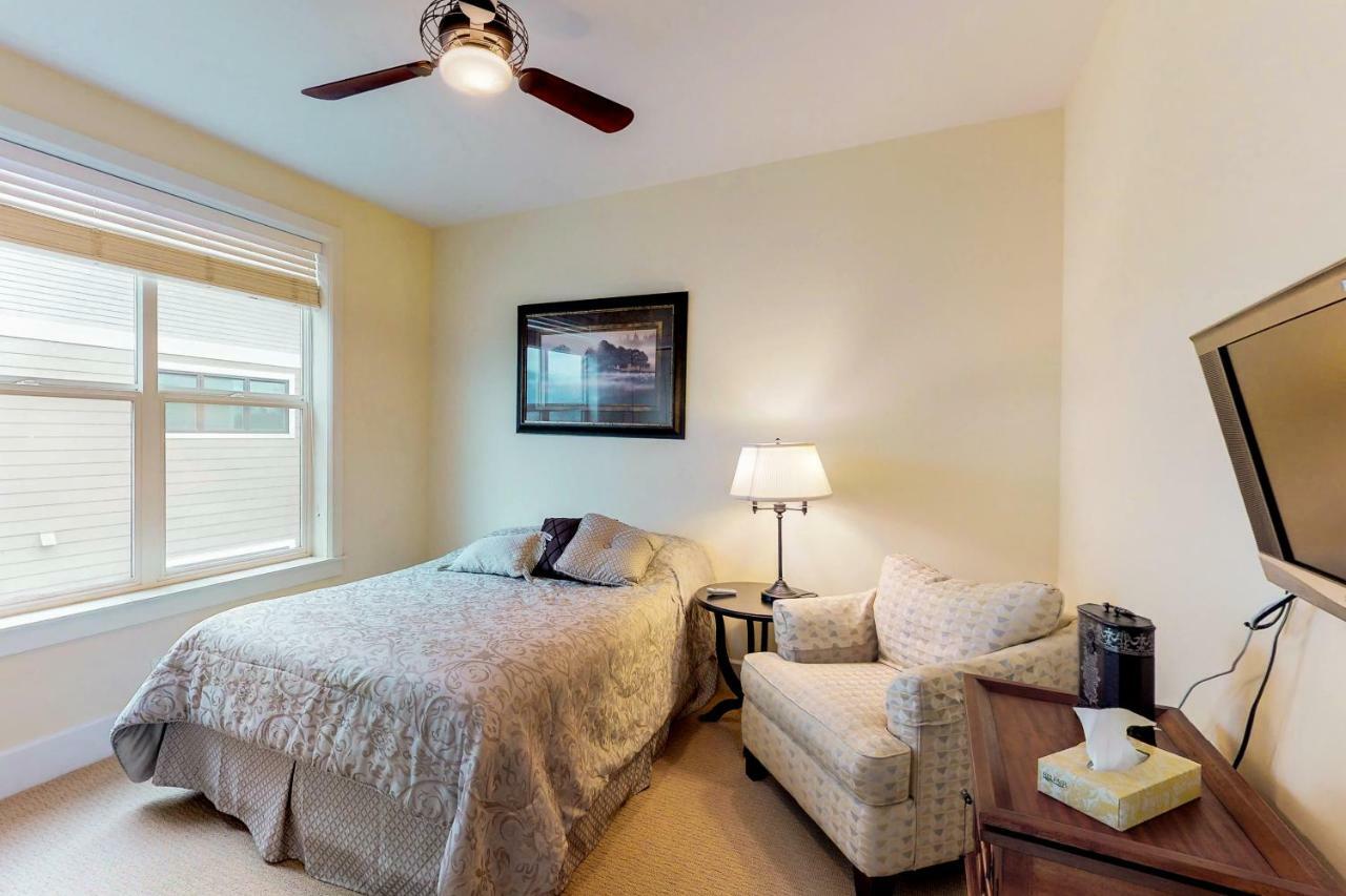 Seasons 331 - Penthouse Apartment Sandpoint Luaran gambar