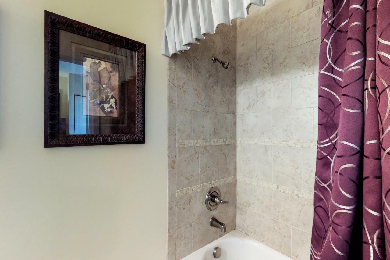 Seasons 331 - Penthouse Apartment Sandpoint Luaran gambar